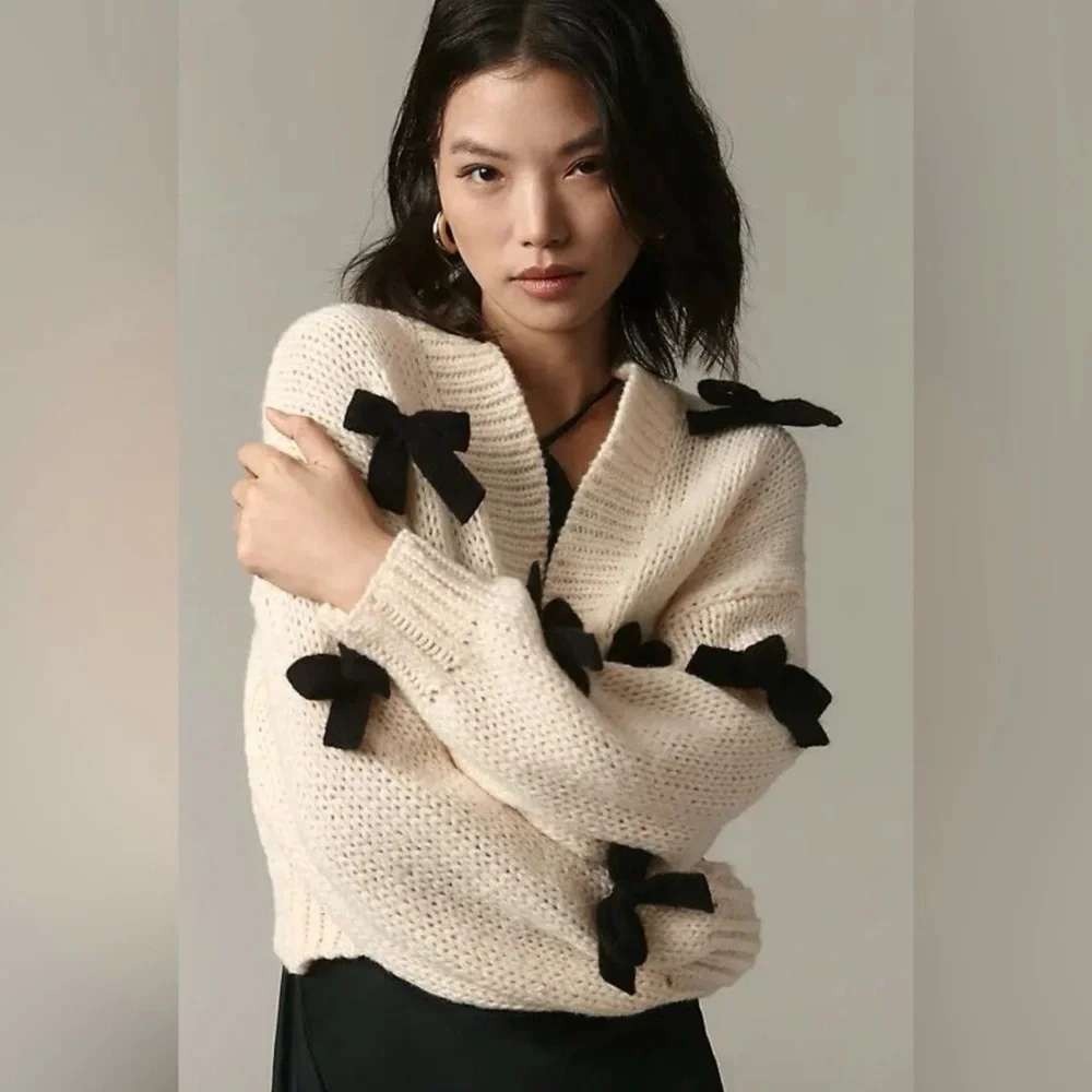 Maeve Anthropologie The Alicia 3D Bow Cropped Cardigan Cream Chunky Knit Size OS